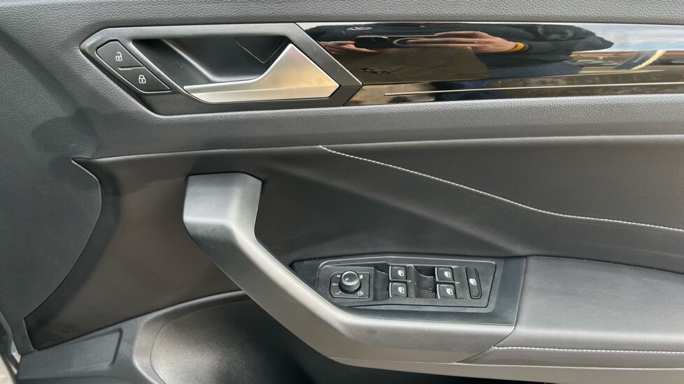 Used Volkswagen T-Roc 2025 for sale - 76552494: Photo 37