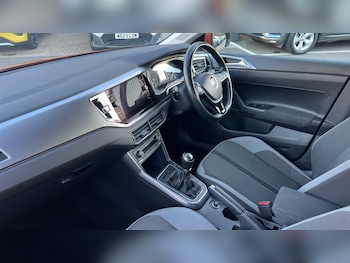 Used Volkswagen Polo 2019 for sale - 76597837: Photo