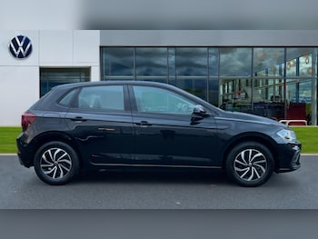 Used Volkswagen Polo 2024 for sale - 76434687: Photo