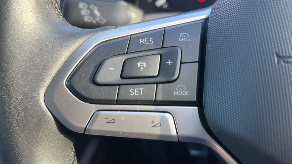 Used Volkswagen Golf 2024 for sale - 76434822: Photo 30