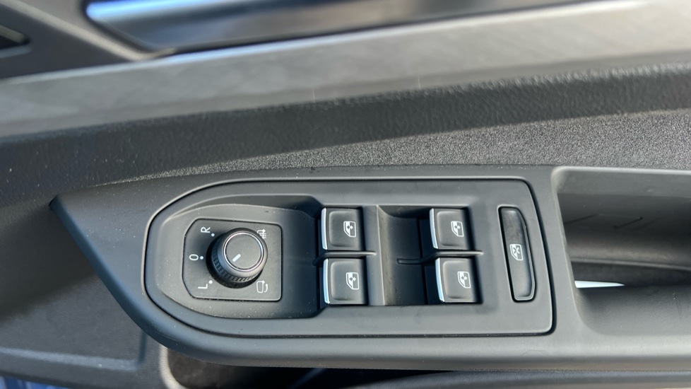 Used Volkswagen Golf 2024 for sale - 76434822: Photo 36