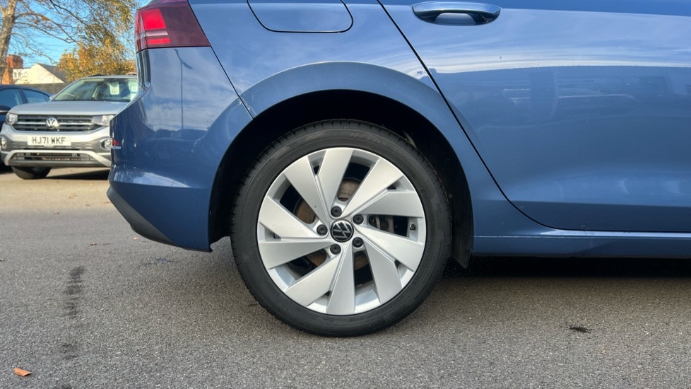 Used Volkswagen Golf 2024 for sale - 76434822: Photo 5