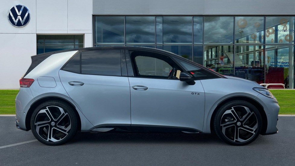 Used Volkswagen ID.3 2025 for sale - 76731434: Photo 4