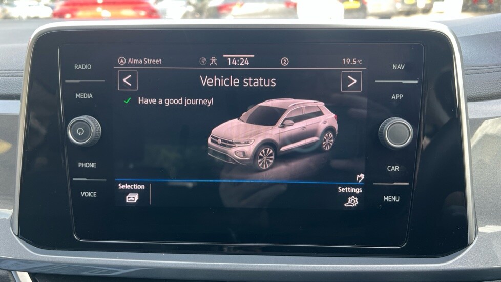 Used Volkswagen T-Roc 2024 for sale - 75874258: Photo 23