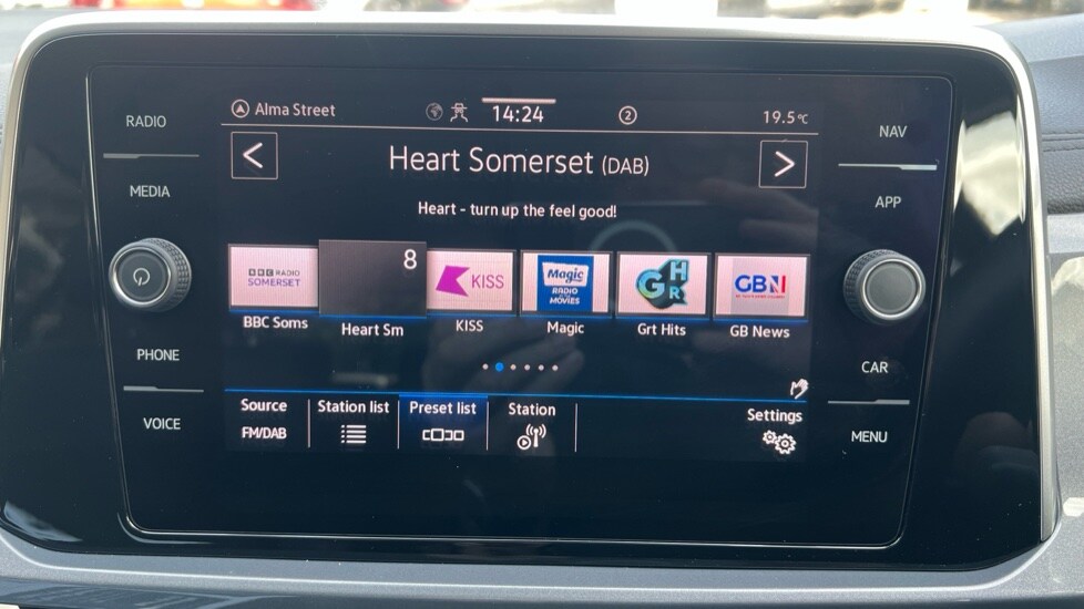 Used Volkswagen T-Roc 2024 for sale - 75874258: Photo 25