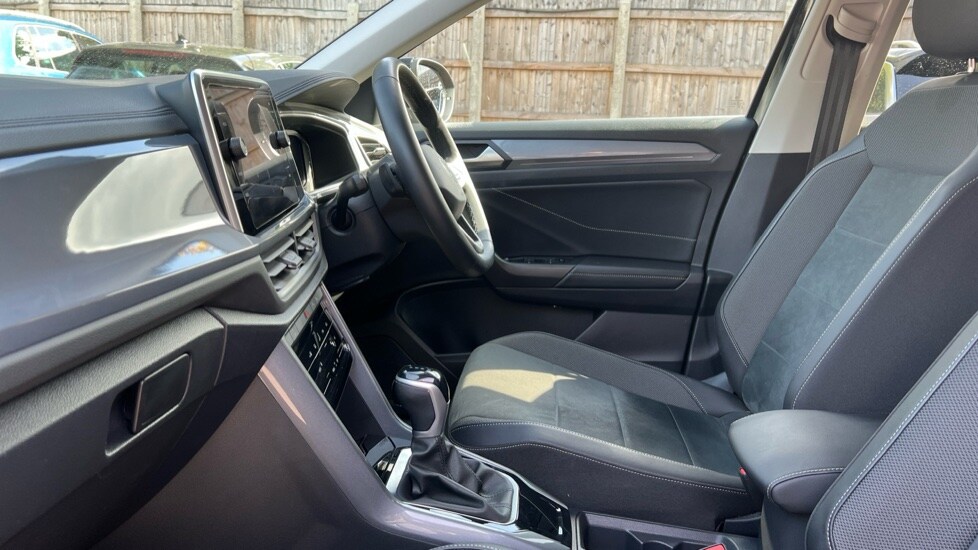 Used Volkswagen T-Roc 2024 for sale - 75874258: Photo 28