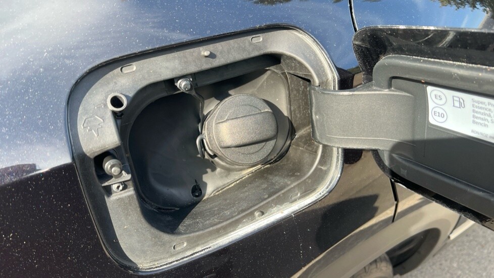 Used Volkswagen T-Roc 2024 for sale - 75874258: Photo 29