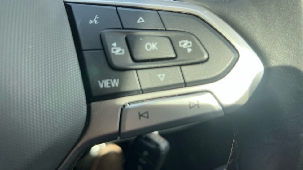 Used Volkswagen T-Roc 2024 for sale - 75874258: Photo 30