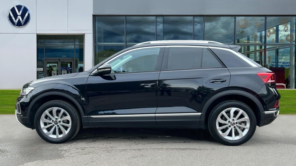Used Volkswagen T-Roc 2024 for sale - 75874258: Photo 9