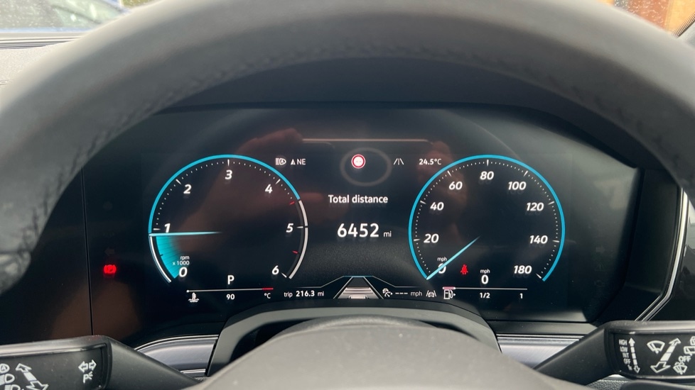 Used Volkswagen Touareg 2025 for sale - 76788348: Photo 14