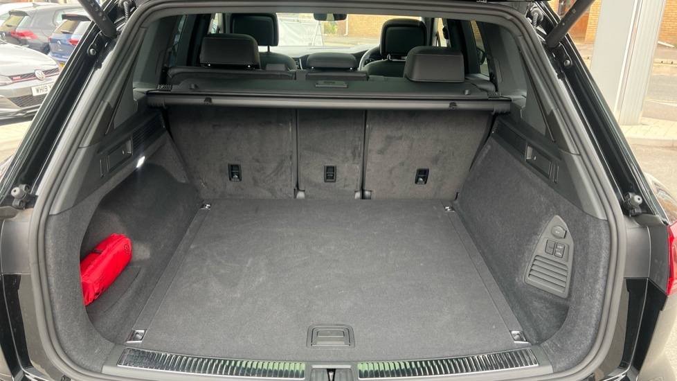 Used Volkswagen Touareg 2025 for sale - 76788348: Photo 16