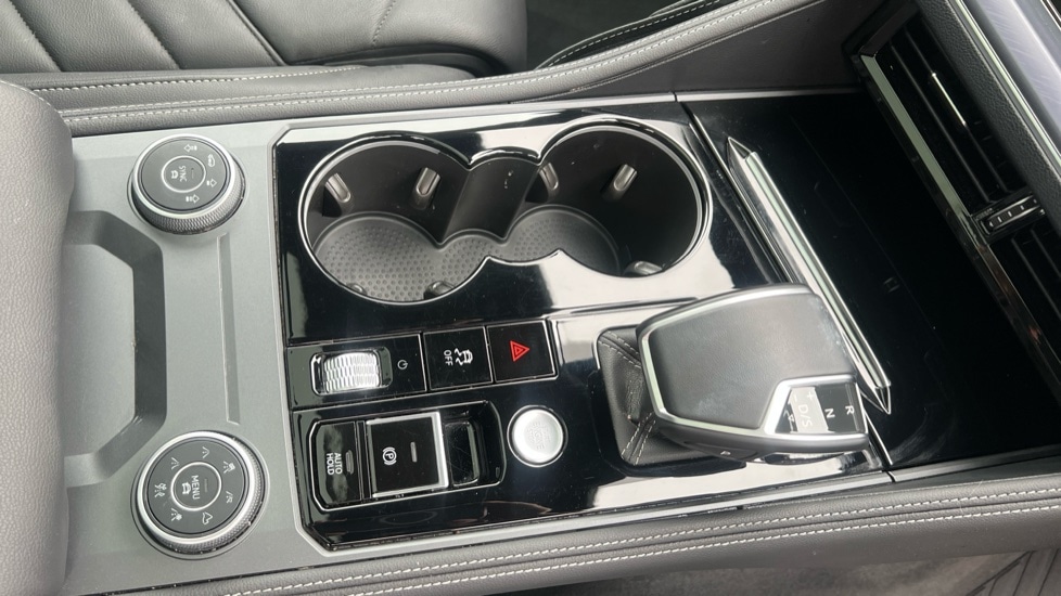 Used Volkswagen Touareg 2025 for sale - 76788348: Photo 35