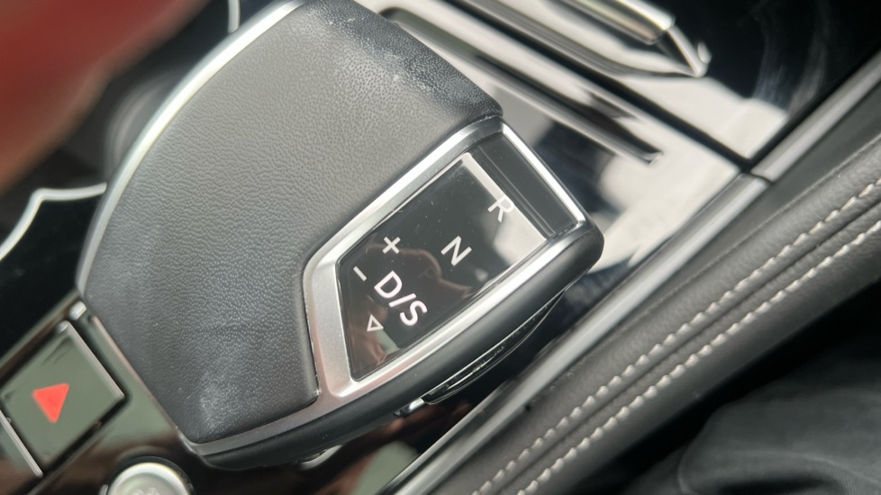 Used Volkswagen Touareg 2025 for sale - 76788348: Photo 36