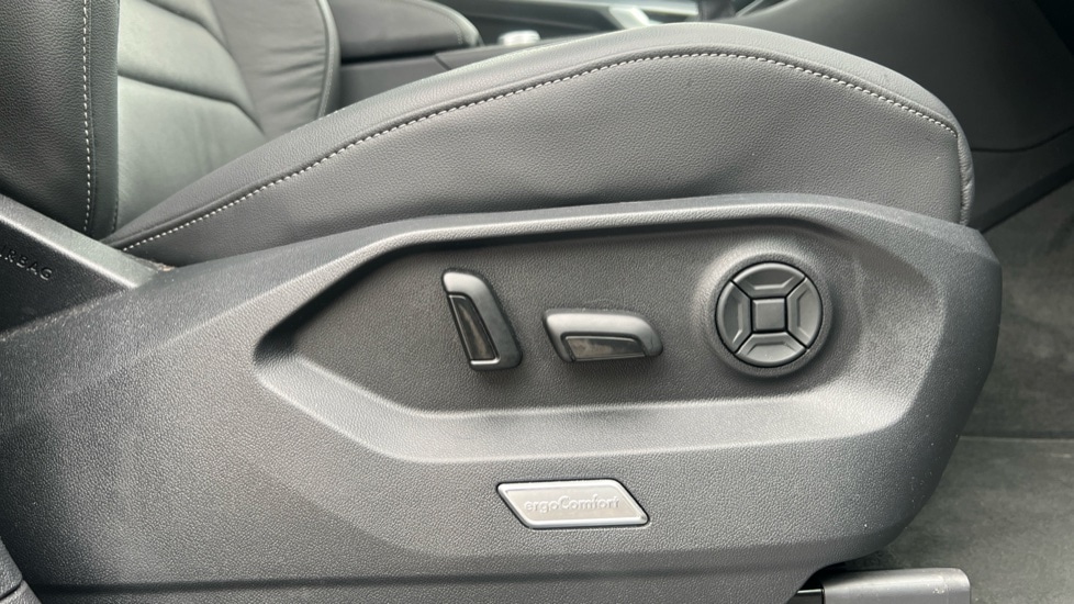 Used Volkswagen Touareg 2025 for sale - 76788348: Photo 39