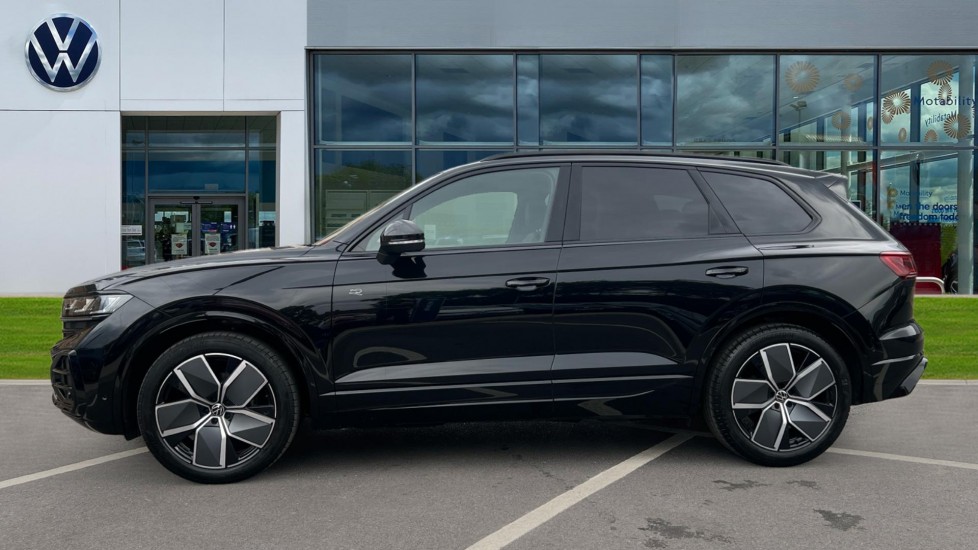 Used Volkswagen Touareg 2025 for sale - 76788348: Photo 9