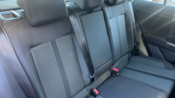 Used Volkswagen T-Roc 2023 for sale - 76124688: Photo 15