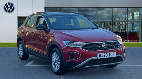 Used Volkswagen T-Roc 2023 for sale - 76124688: Photo 1