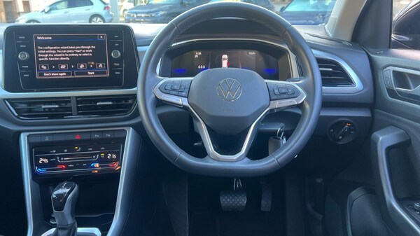 Used Volkswagen T-Roc 2023 for sale - 76124688: Photo 27
