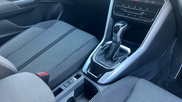 Used Volkswagen T-Roc 2023 for sale - 76124688: Photo 35