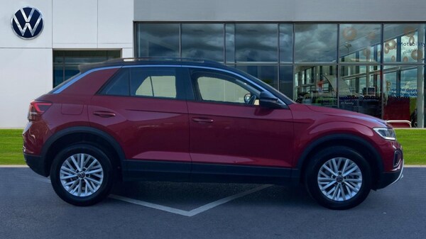 Used Volkswagen T-Roc 2023 for sale - 76124688: Photo 4