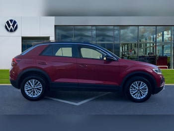 Used Volkswagen T-Roc 2023 for sale - 76124688: Photo 4