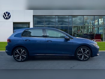 Used Volkswagen Golf 2025 for sale - 76328107: Photo 4