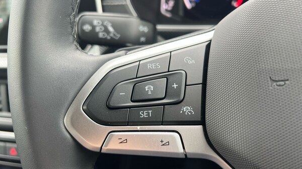 Used Volkswagen T-Cross 2025 for sale - 75636878: Photo 31