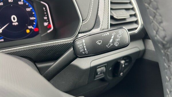Used Volkswagen T-Cross 2025 for sale - 75636878: Photo 32