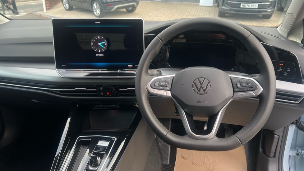 Used Volkswagen Golf 2025 for sale - 76328022: Photo 12