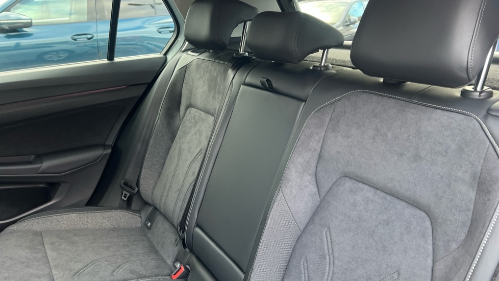Used Volkswagen Golf 2025 for sale - 76328022: Photo 15
