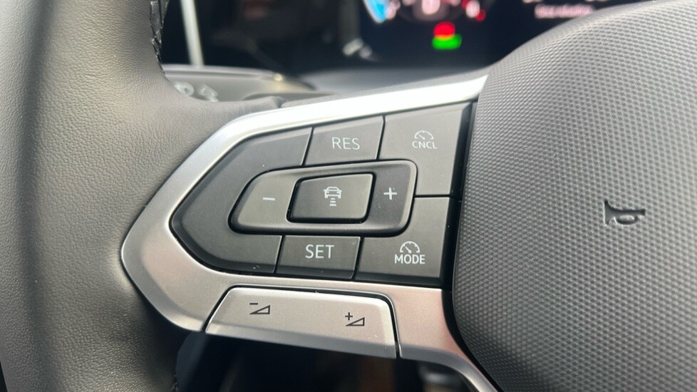 Used Volkswagen Golf 2025 for sale - 76328022: Photo 31