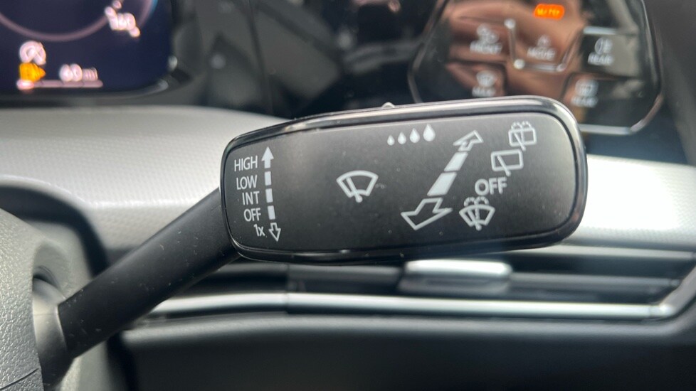 Used Volkswagen Golf 2025 for sale - 76328022: Photo 32