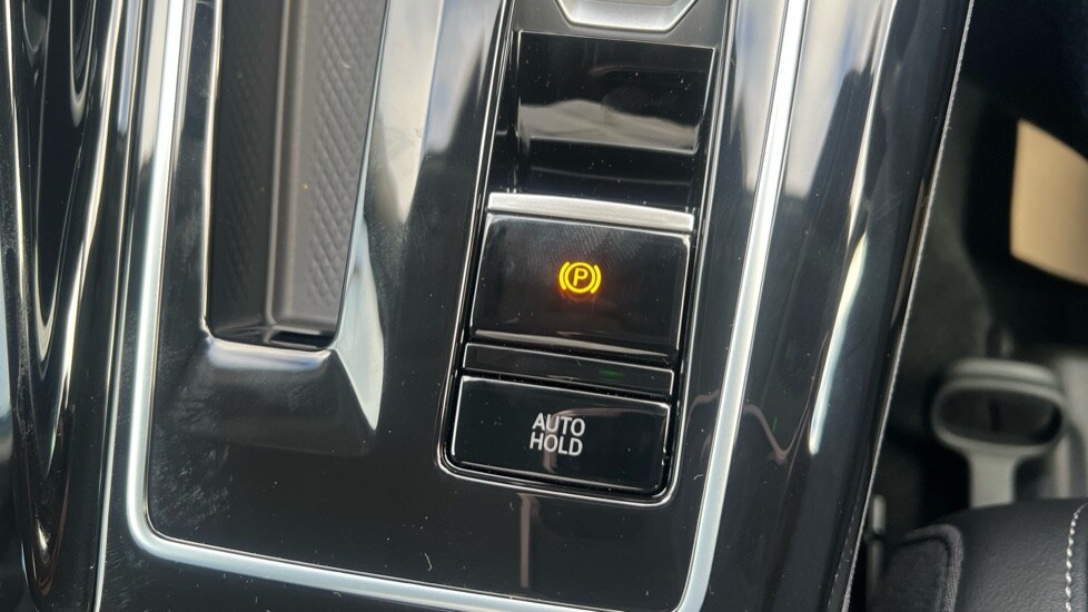 Used Volkswagen Golf 2025 for sale - 76328022: Photo 40