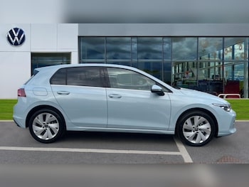 Used Volkswagen Golf 2025 for sale - 76328022: Photo 4