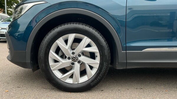 Used Volkswagen Tiguan 2022 for sale - 76104060: Photo 18