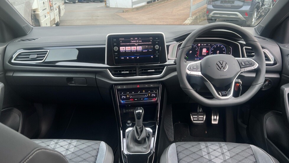 Used Volkswagen T-Roc 2025 for sale - 76328265: Photo 12