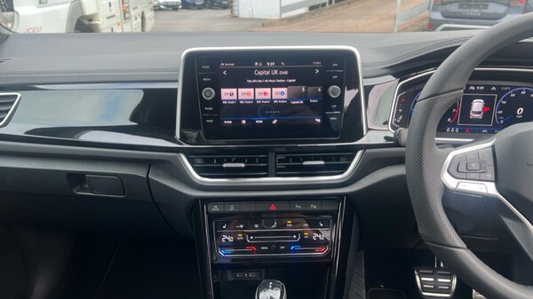 Used Volkswagen T-Roc 2025 for sale - 76328265: Photo 13