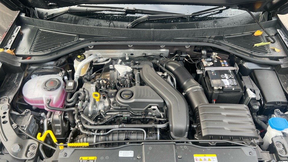 Used Volkswagen T-Roc 2025 for sale - 76328265: Photo 17