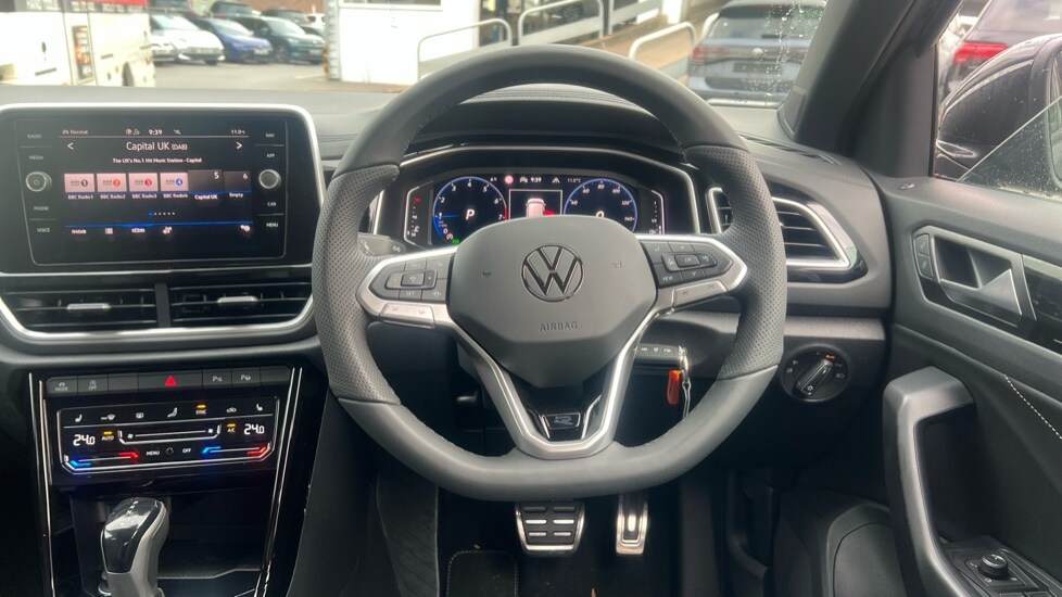 Used Volkswagen T-Roc 2025 for sale - 76328265: Photo 27