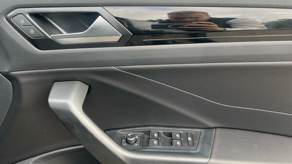 Used Volkswagen T-Roc 2025 for sale - 76328265: Photo 37