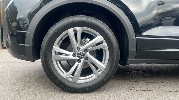 Used Volkswagen T-Roc 2025 for sale - 76328265: Photo 5
