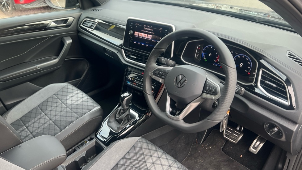 Used Volkswagen T-Roc 2025 for sale - 76328265: Photo 6