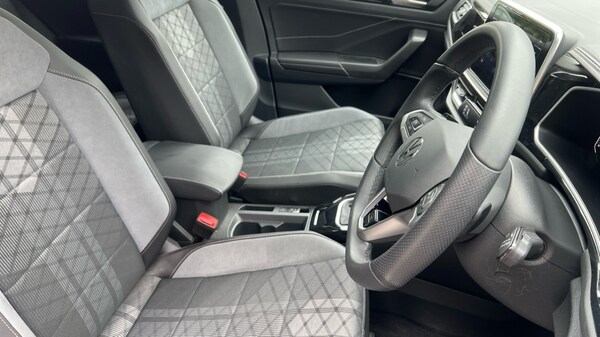Used Volkswagen T-Roc 2025 for sale - 75495602: Photo 25