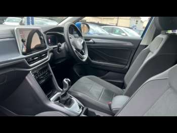 Used Volkswagen T-Roc 2024 for sale - 74932718: Photo