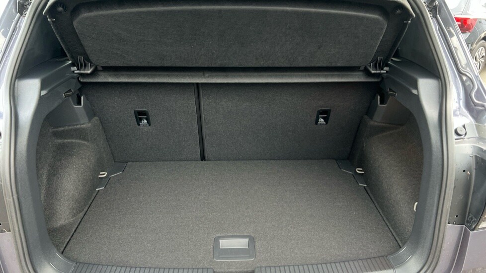 Used Volkswagen T-Cross 2023 for sale - 76539969: Photo 16