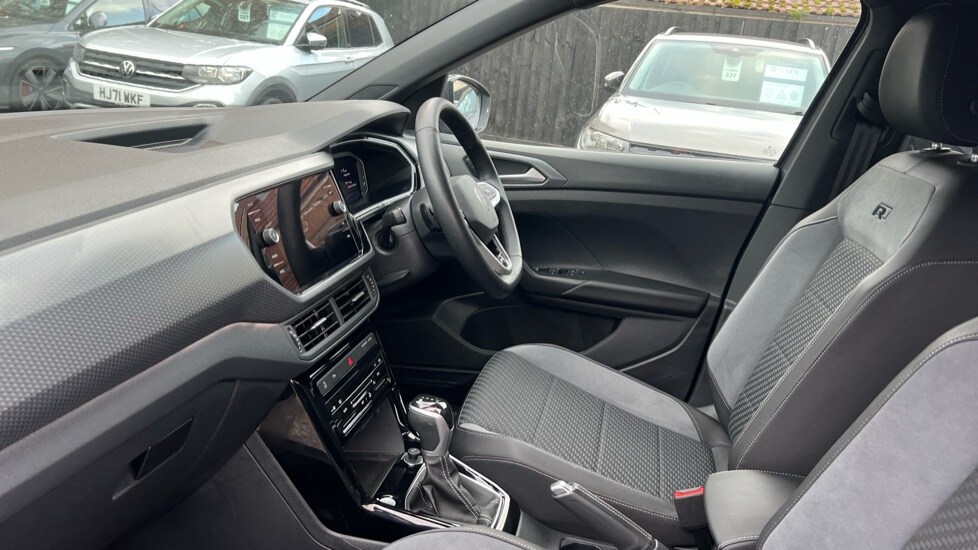 Used Volkswagen T-Cross 2023 for sale - 76539969: Photo 28