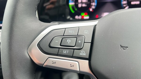 Used Volkswagen Golf 2025 for sale - 75522271: Photo 31