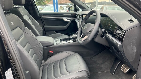 Used Volkswagen Touareg 2025 for sale - 75595723: Photo 26