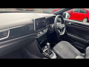 Used Volkswagen T-Roc 2024 for sale - 74307222: Photo