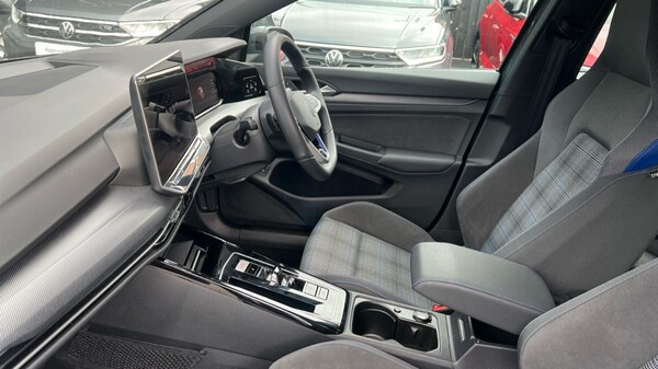 Used Volkswagen Golf 2025 for sale - 75522094: Photo 28